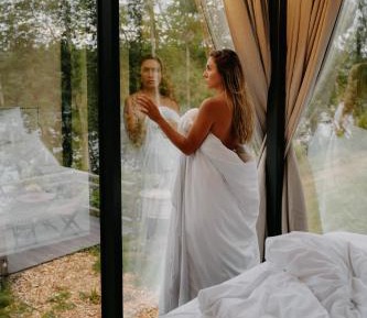 Glass Cabin with Spa Bath - Mara
