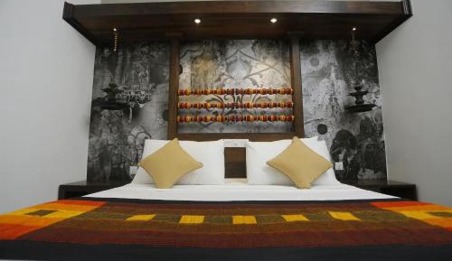 Deluxe Double or Twin Room