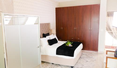 Deluxe Double Room with Shower
