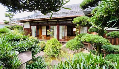 Standard Twin Room with Garden View