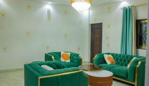 Deluxe Apartment
