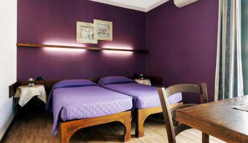 Twin Room with Private Bathroom