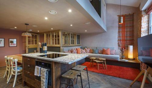 One-Bedroom Apartment