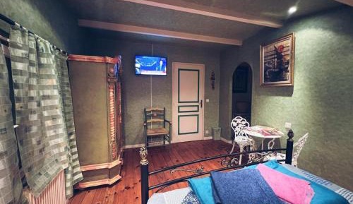 Large Double Room