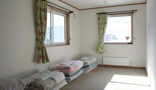 Single Futon in Female Dormitory Room