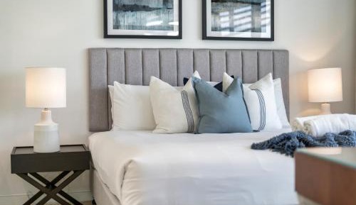 Two-Bedroom Deluxe Apartment