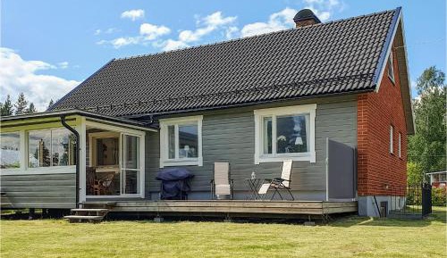 Three-Bedroom Holiday Home 