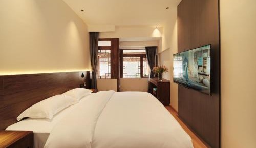 Executive King Room