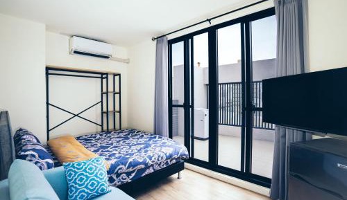 Suite with City View