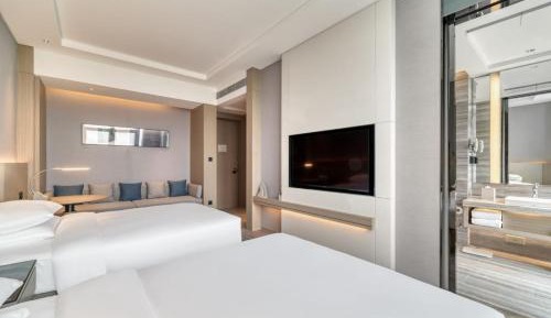 Standard Double Room with Two Double Beds and City View