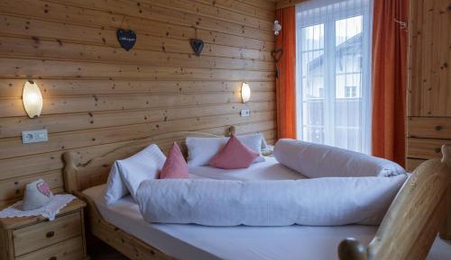 One-Bedroom Apartment with Balcony