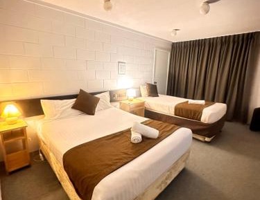Superior 2 Bedroom