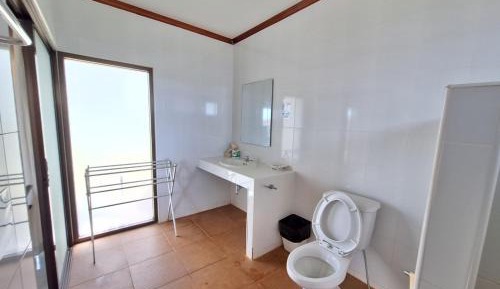 Standard Twin Room with Sea View