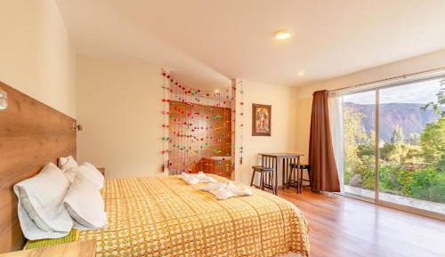 Suite with Mountain View