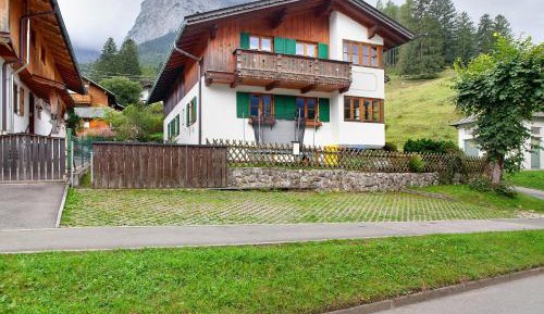 Superior One-Bedroom Apartment with Balcony