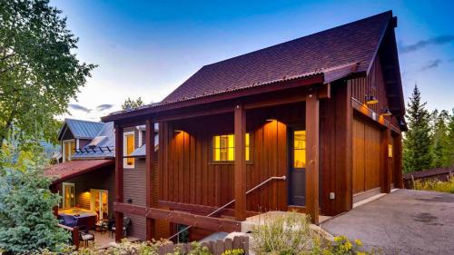 Six-Bedroom Holiday Home