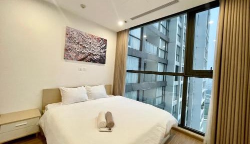 Apartment with Lake View