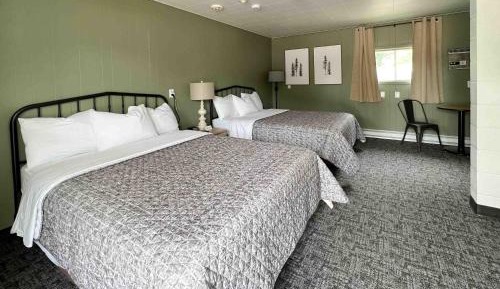 Standard Queen Room with Two Queen Beds
