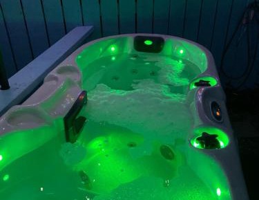Suite with Hot Tub