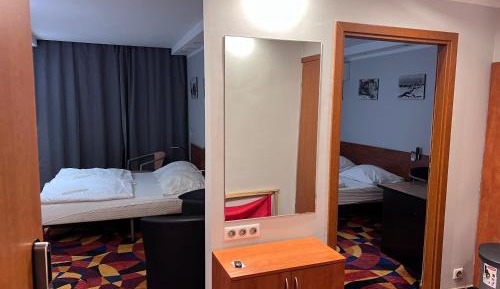 Quadruple Room with Private Bathroom