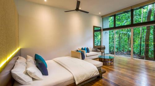 Suite with Spa Bath