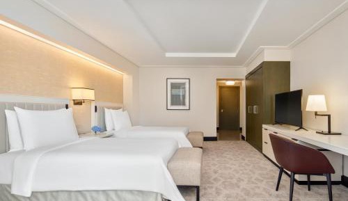 Deluxe Room Twin City View