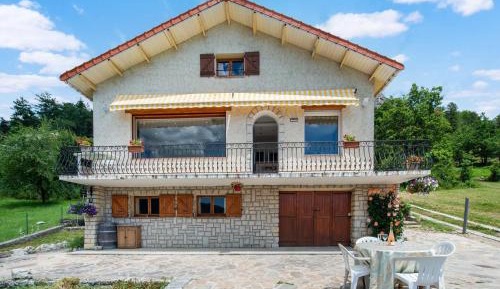 Two-Bedroom Holiday Home