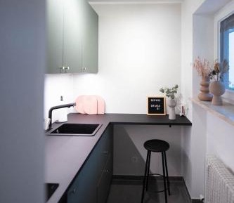 One-Bedroom Apartment