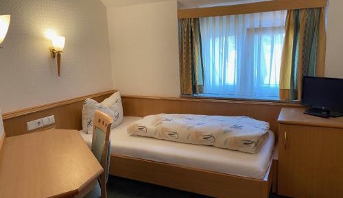Single Room with Private Bathroom