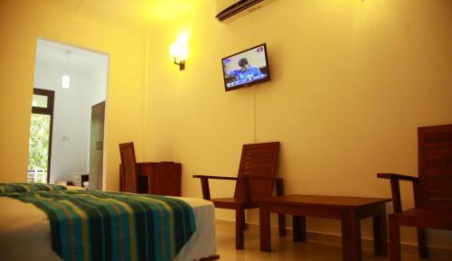 Deluxe Double Room with Safari