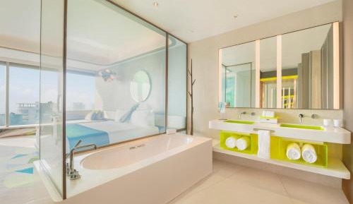 Spectacular Room, Guest room, 1 King, City view