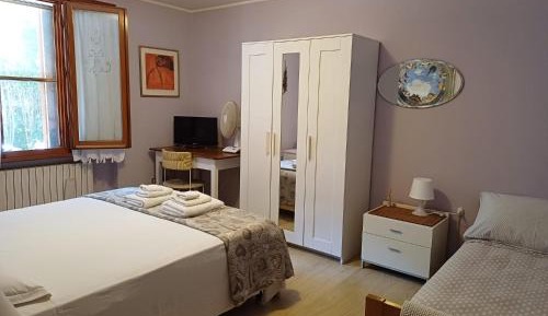 Triple Room with Private Bathroom