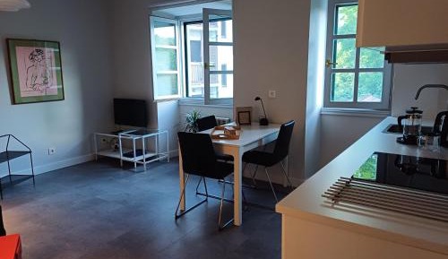 Apartment with Garden View