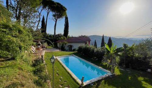 Deluxe Villa