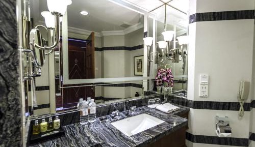 Business Twin Room
