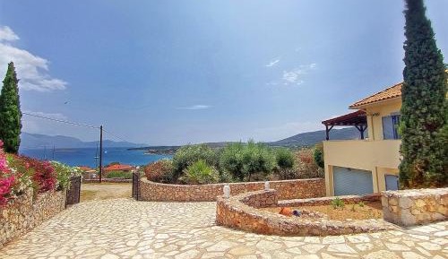 Villa with Sea View