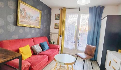 Villa with Garden View