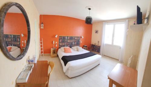Queen Room with Garden View