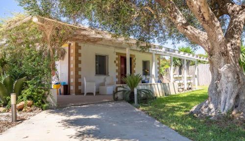 Villa with Garden View