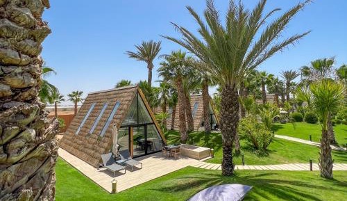 Deluxe Bungalow with Garden View