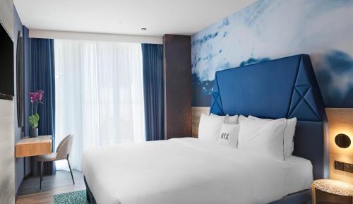 Space Executive Room