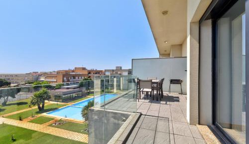 Three-Bedroom Superior Apartment