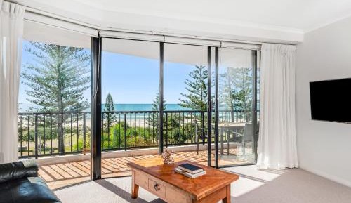 One-Bedroom Apartment with Ocean View