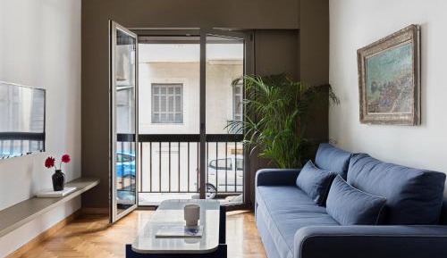 One-Bedroom Apartment