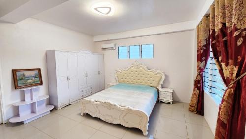 Deluxe Double Room with Shower
