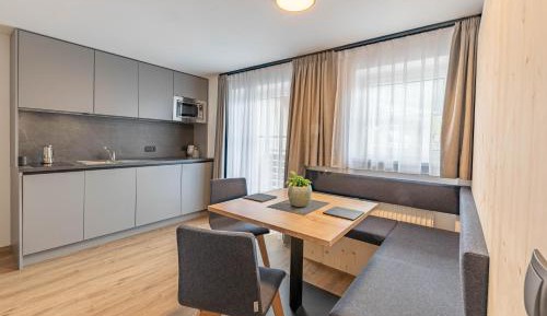 One-Bedroom Apartment with Balcony