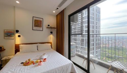 Apartment with View and Balcony