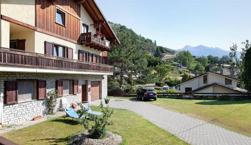 Superior One-Bedroom Apartment with Balcony