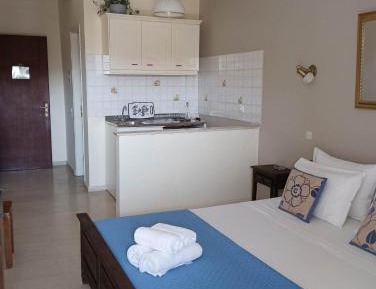 Studio Apartment with Balcony