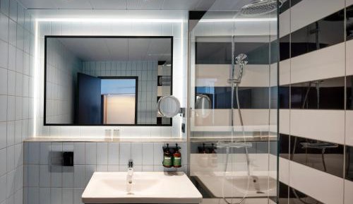 Premium Queen Room with Two Queen Beds